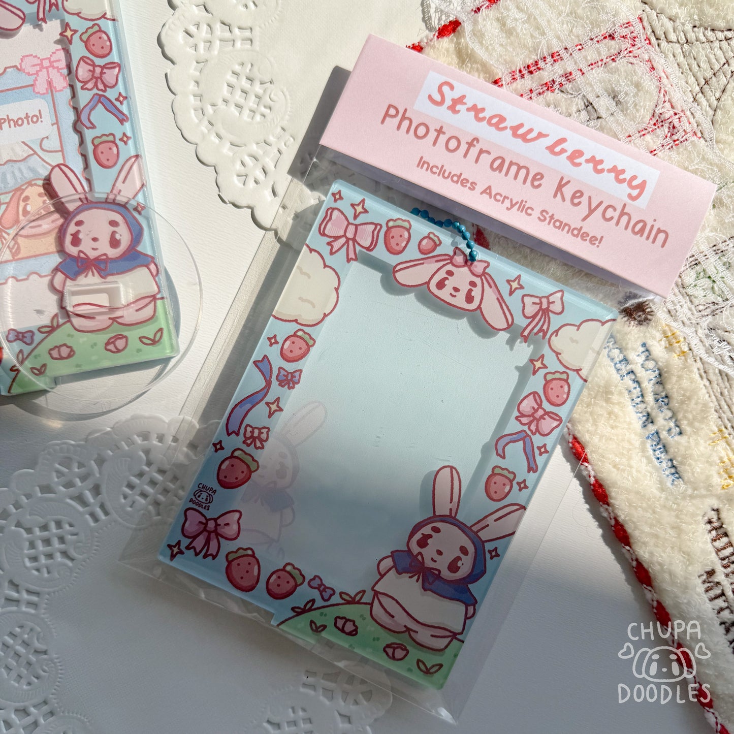 Strawberry Lover Photoframe Keychain (Small Misprint)